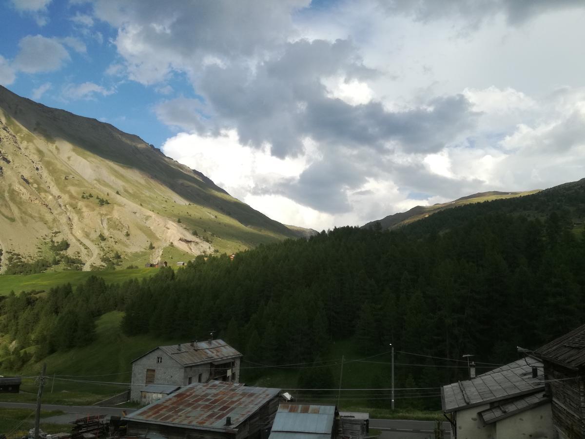 Hotel Bait De Angial Ливиньо Экстерьер фото